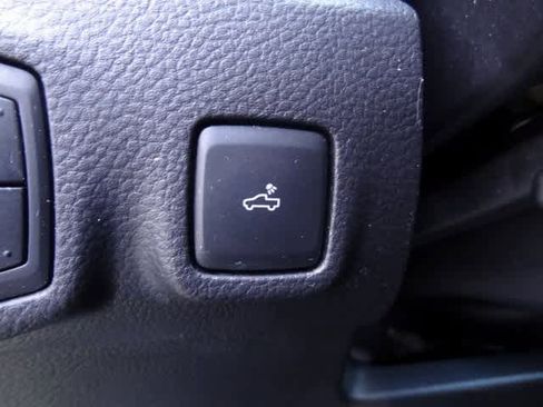 Certified 2019 Ford Ranger Lariat w/ Equipment Group 501A Mid image 19