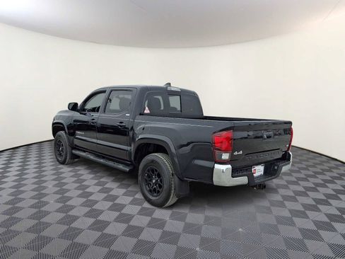 Certified 2020 Toyota Tacoma SR5 image 9