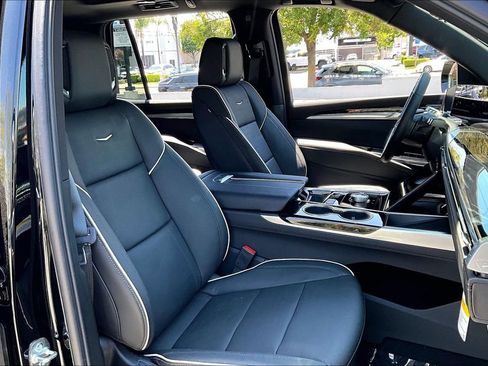 New 2026 Cadillac Escalade Sport AWD/4WD image 36