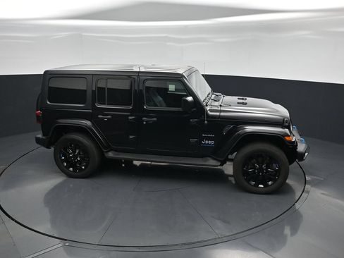 Used 2023 Jeep Wrangler Unlimited Sahara AWD/4WD image 46