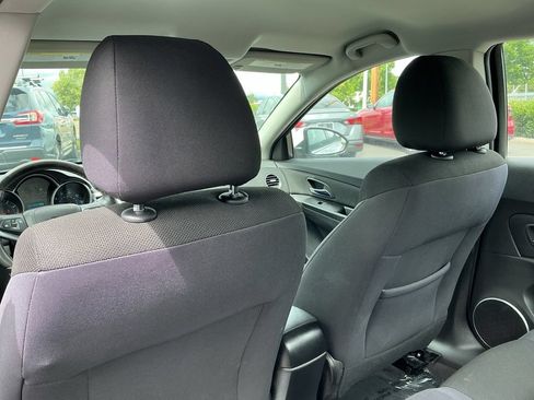 Used 2014 Chevrolet Cruze Eco w/ Enhanced Safety Package FWD image 21