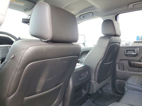 Used 2015 GMC Sierra 2500 Denali w/ Duramax Plus Package AWD/4WD image 31
