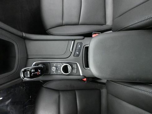 Used 2024 Cadillac XT6 Sport image 37