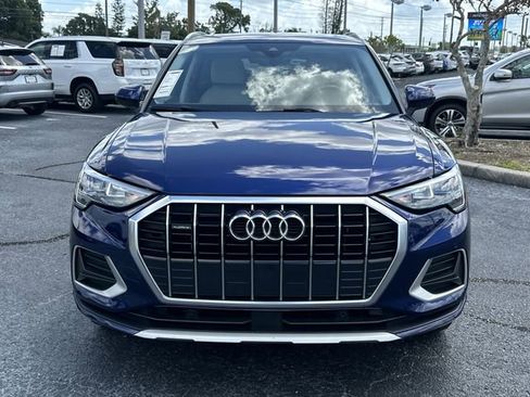 Used 2022 Audi Q3 2.0T Premium w/ Convenience Package AWD/4WD image 3