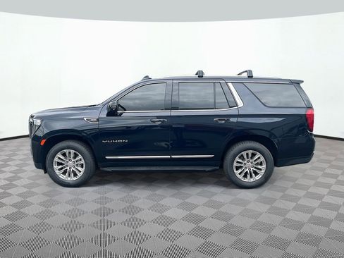 Used 2022 GMC Yukon SLT w/ SLT Premium Package AWD/4WD image 9