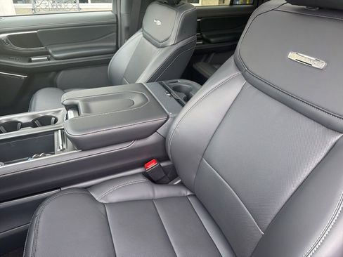 New 2026 Ford Expedition Platinum AWD/4WD image 10