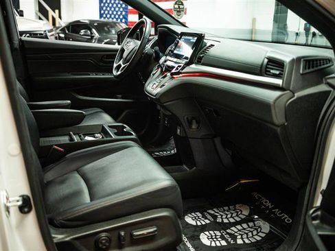 Used 2024 Honda Odyssey Sport image 14