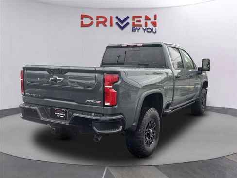 New 2026 Chevrolet Silverado 2500 ZR2 AWD/4WD image 4