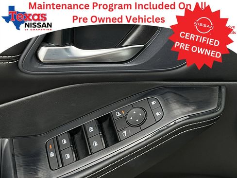 Used 2024 Nissan Rogue SV w/ SV Premium Package image 13