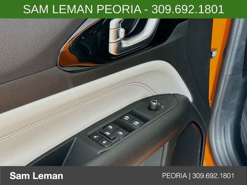 New 2026 Jeep Compass Limited image 17