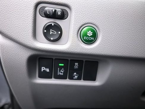 Used 2016 Honda Pilot Elite image 17
