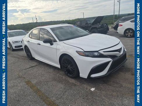 Certified 2021 Toyota Camry SE w/ Convenience Package FWD image 1