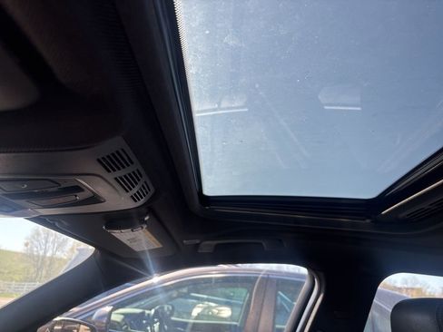 Used 2017 BMW 340i xDrive Sedan image 9