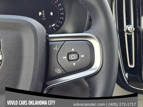 Used 2026 Volvo XC40 B5 Plus w/ Protection Package Premier AWD/4WD image 31