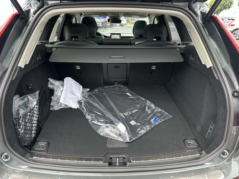 New 2026 Volvo XC60 T8 Ultra w/ Climate Package image 18