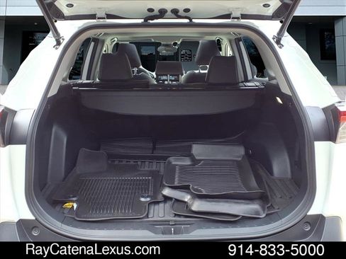 Used 2023 Toyota RAV4 Limited image 20