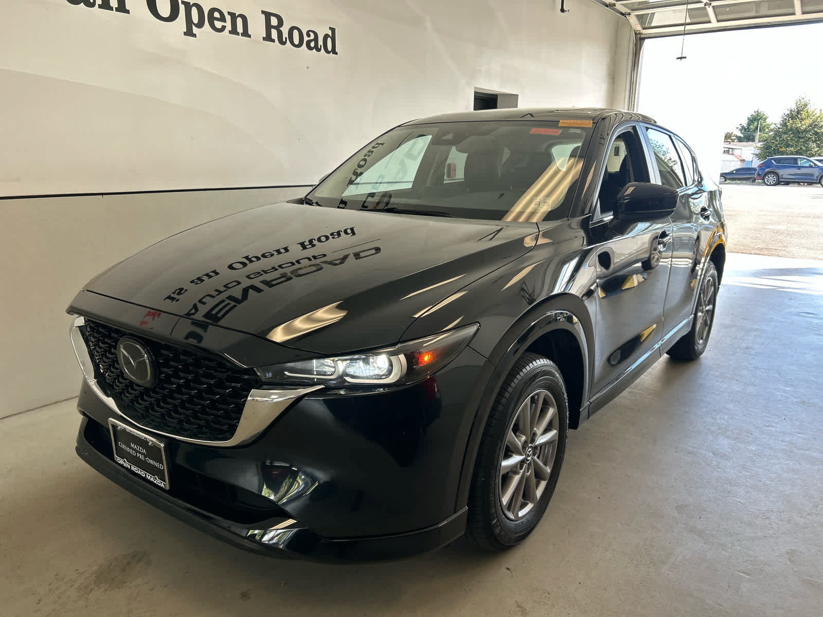 Certified 2024 MAZDA CX-5 AWD 2.5 S w/ Preferred Package image 2