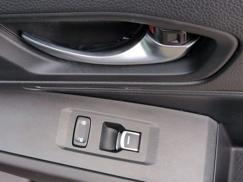 Used 2025 Honda Accord LX image 33