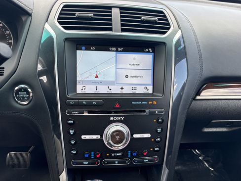 Used 2017 Ford Explorer Platinum AWD/4WD image 26