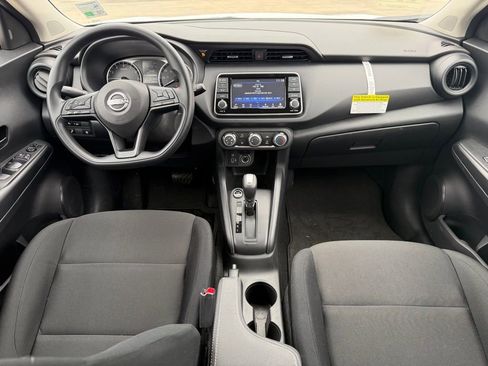 Used 2025 Nissan Kicks Play S image 15