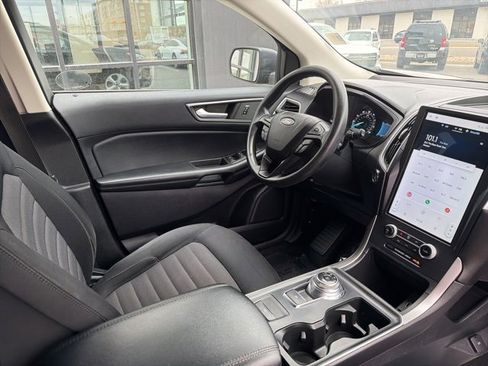 Used 2022 Ford Edge SE image 12