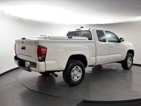 Used 2023 Toyota Tacoma SR RWD image 8