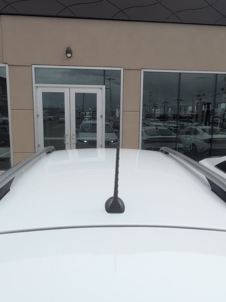 Used 2019 Jeep Cherokee Limited AWD/4WD image 15