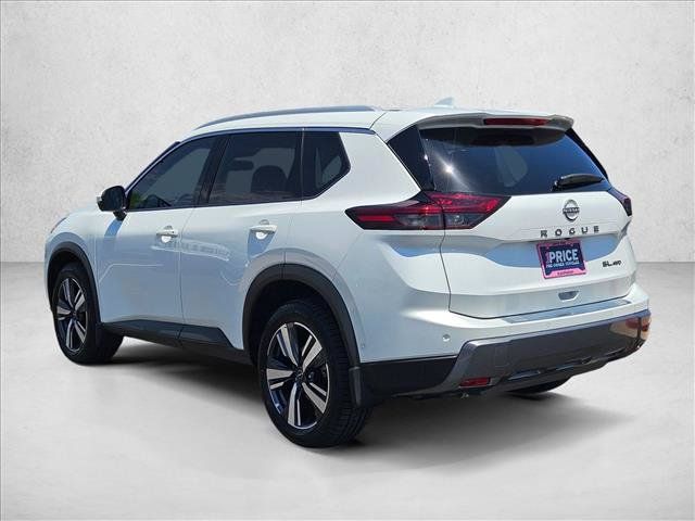 Used 2024 Nissan Rogue SL AWD/4WD image 9