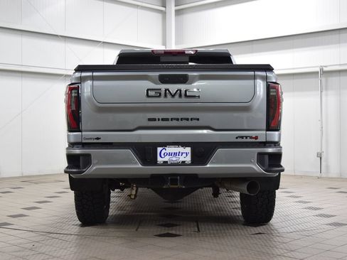 Used 2024 GMC Sierra 2500 AT4 w/ AT4 Preferred Package AWD/4WD image 7
