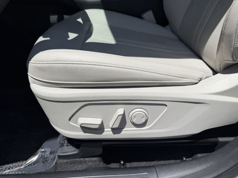 Used 2025 Kia Sorento EX FWD image 30