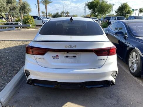 Used 2024 Kia Forte GT-Line w/ GT-Line Premium Package FWD image 3
