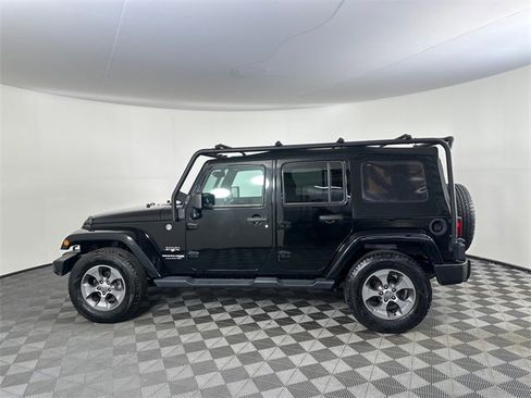 Certified 2018 Jeep Wrangler Unlimited Sahara w/ Connectivity Group image 10