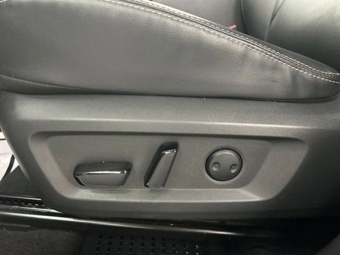 Used 2022 Nissan Rogue SL w/ SL Premium Package image 10