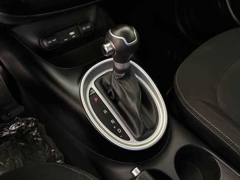 Used 2016 Kia Soul FWD image 26
