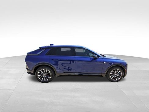 New 2026 Cadillac Lyriq Sport image 5