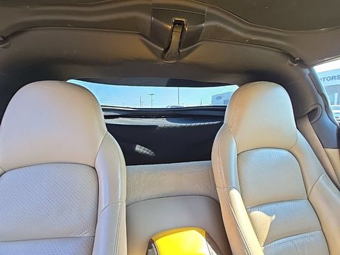 Used 2005 Chevrolet Corvette Coupe w/ Preferred Equipment Group RWD image 32