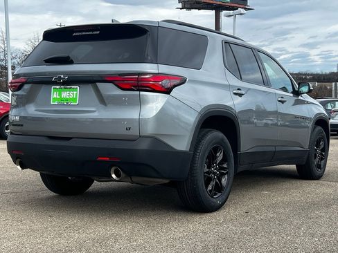 Used 2023 Chevrolet Traverse LT image 5