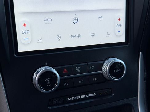 Certified 2022 Ford Edge SEL w/ Convenience Package image 16