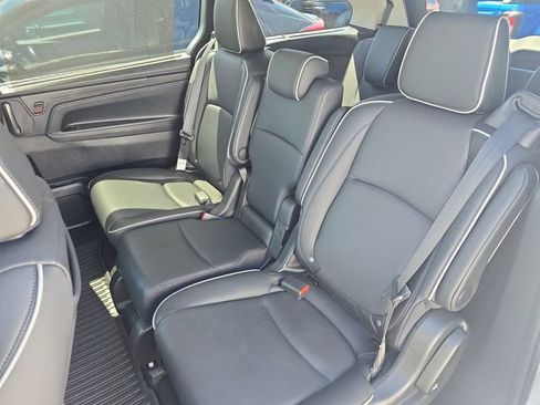 Used 2025 Honda Odyssey Touring image 10