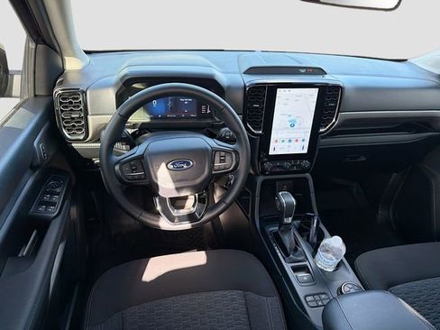 Used 2025 Ford Ranger XLT AWD/4WD image 16