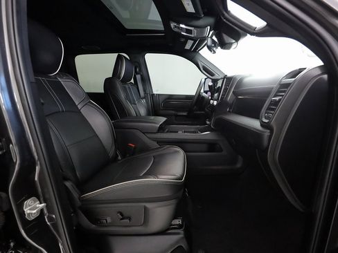 Used 2024 RAM 2500 Limited image 11