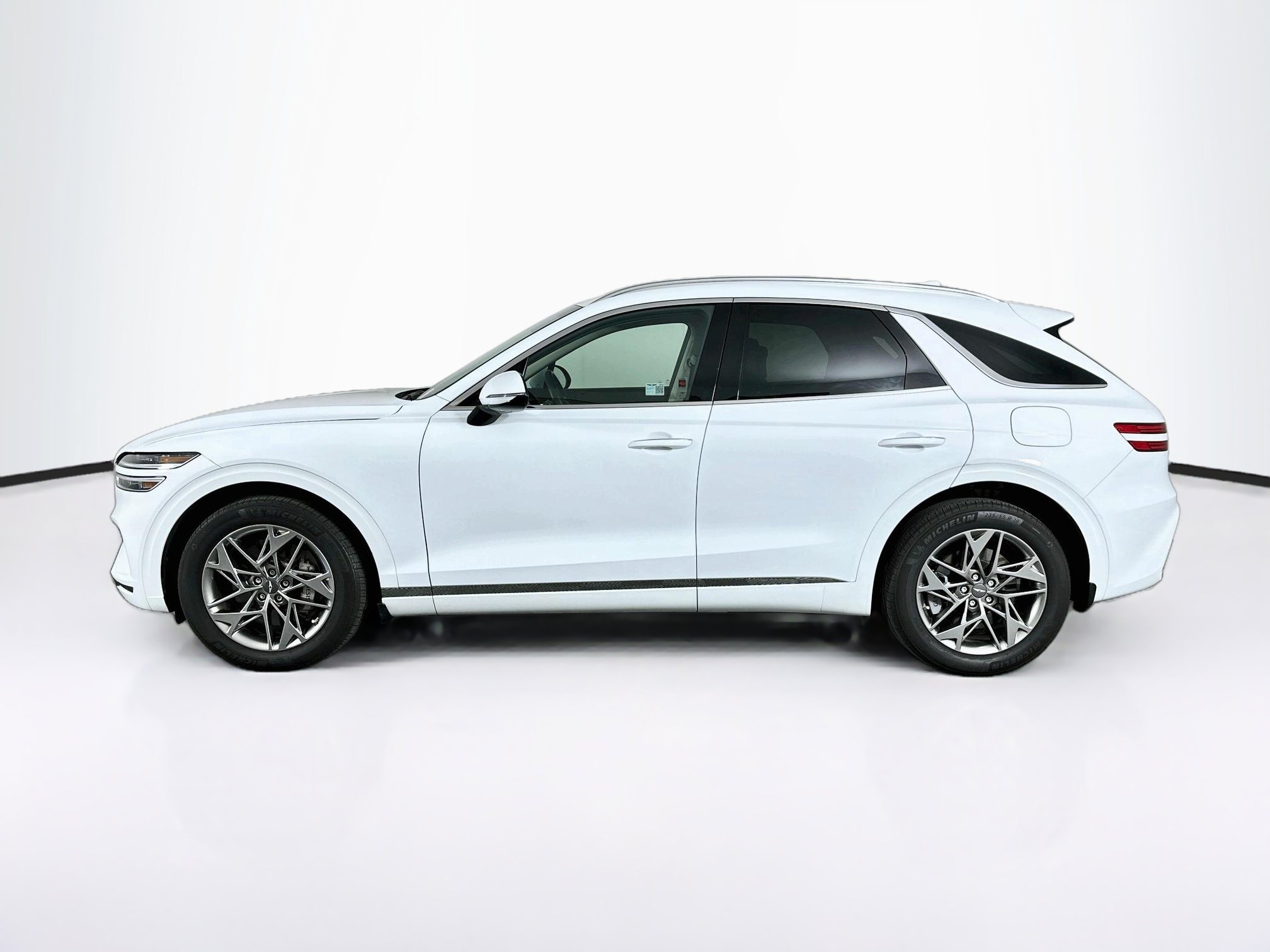 Used 2024 Genesis GV70 2.5T w/ Select Package AWD/4WD image 4