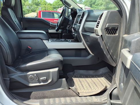 Used 2019 Ford F250 Lariat w/ Chrome Package AWD/4WD image 20