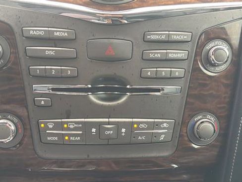 Used 2019 Nissan Armada Platinum AWD/4WD image 25