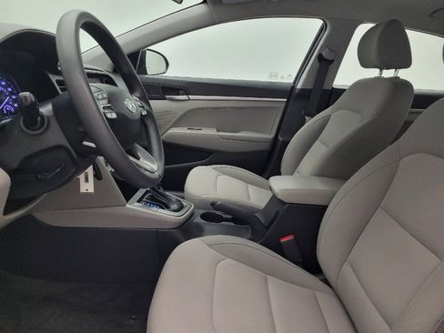 Used 2020 Hyundai Elantra SE FWD image 17