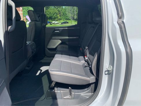Used 2025 GMC Sierra EV Denali AWD/4WD image 24