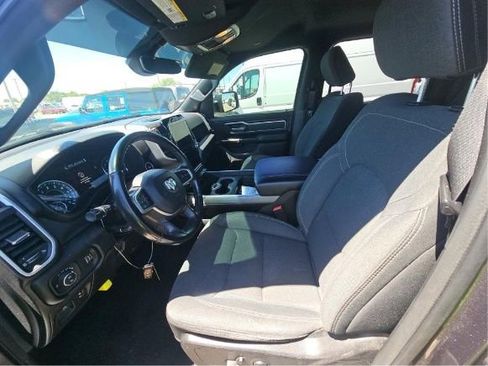 Used 2022 RAM 1500 Big Horn AWD/4WD image 5