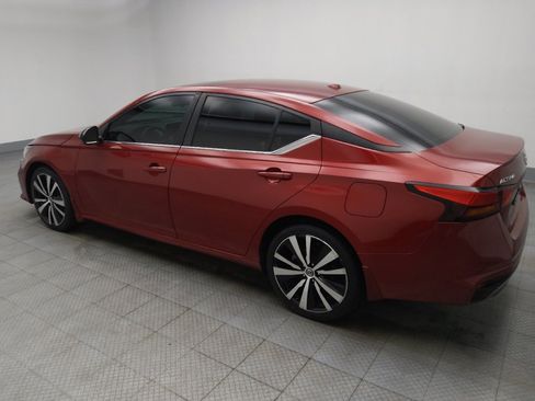 Used 2020 Nissan Altima 2.5 SR w/ Premium Package image 3