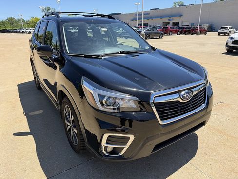 Used 2019 Subaru Forester Limited AWD/4WD image 2