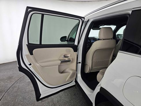 New 2026 Mercedes-Benz GLB 250 image 15